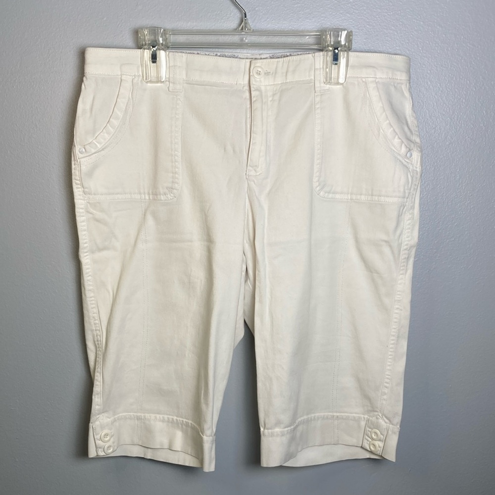 Gloria Vanderbilt White Women's Bermudas Sz 14P